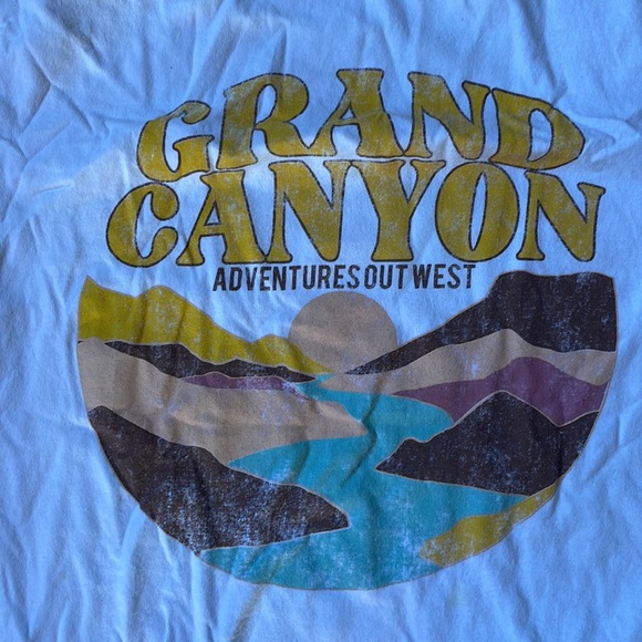 trendy t-shirt bundle - Picture 3 of 5